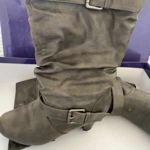Steve Madden Boots
